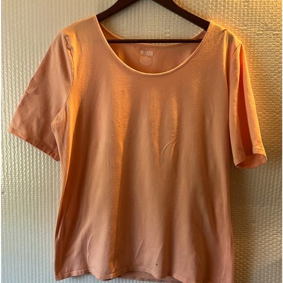 Duluth Trading Company scoop neck tee.  XL short sleeve. Coral Color - Picture 1 of 4